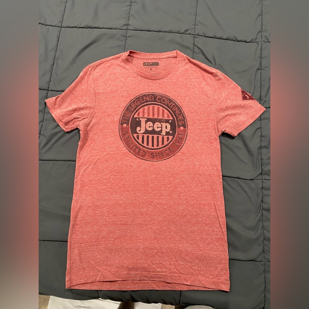 Washed red, lucky brand t shirt. Size small. Vintage jeep logo tee